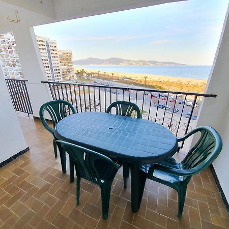 אמפוריבראבה Apartamento Karina Beach-3 מראה חיצוני תמונה