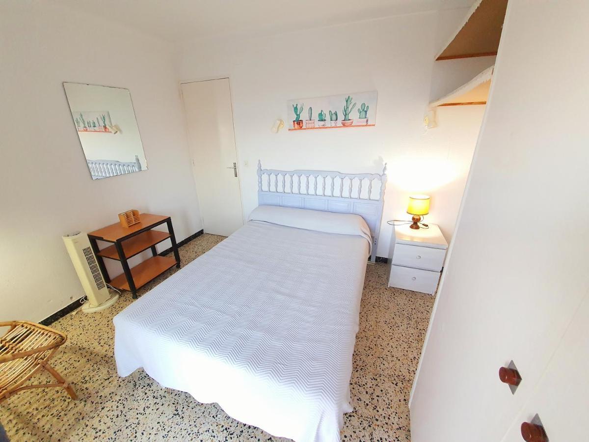 אמפוריבראבה Apartamento Karina Beach-3 מראה חיצוני תמונה